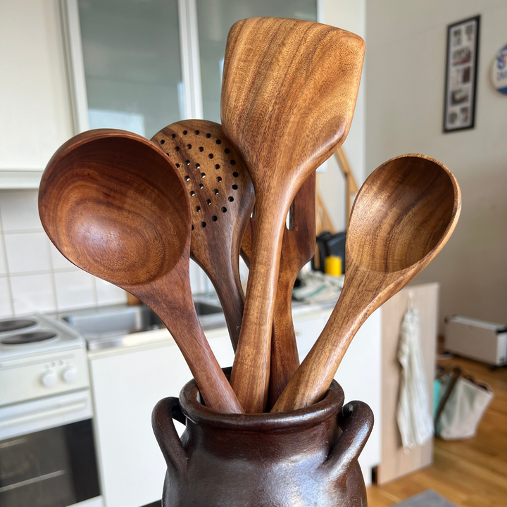 5-Piece Walnut Kitchen Utensil Set – Rustic Style