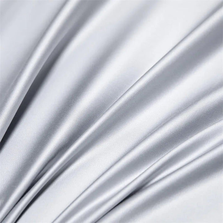 BAMBOOLUXE - Cooling Bed Cover Made from High-Quality Bamboo Fiber for Elegant Sleep Comfort