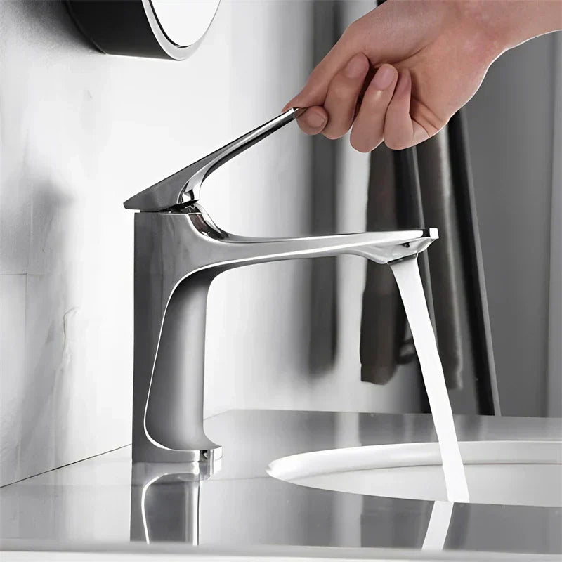 Bathroom Tap – Single Lever Mixer with Chrome Finish