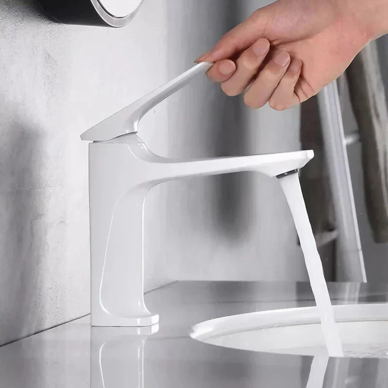 Bathroom Tap – Single Lever Mixer with Chrome Finish