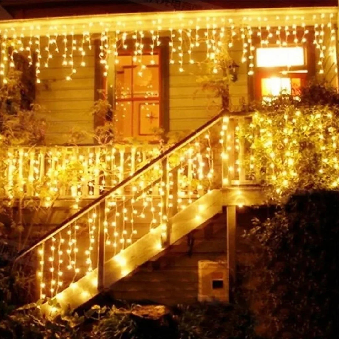Christmas Icicle Lights - 4 Metres with 96 LEDs and 8 Modes