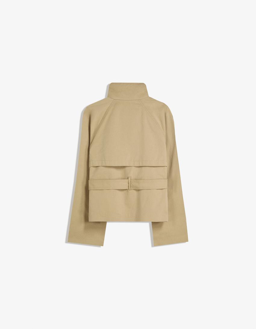 Classic and Lightweight Cropped Autumn Trench Coat in Soft Fabric