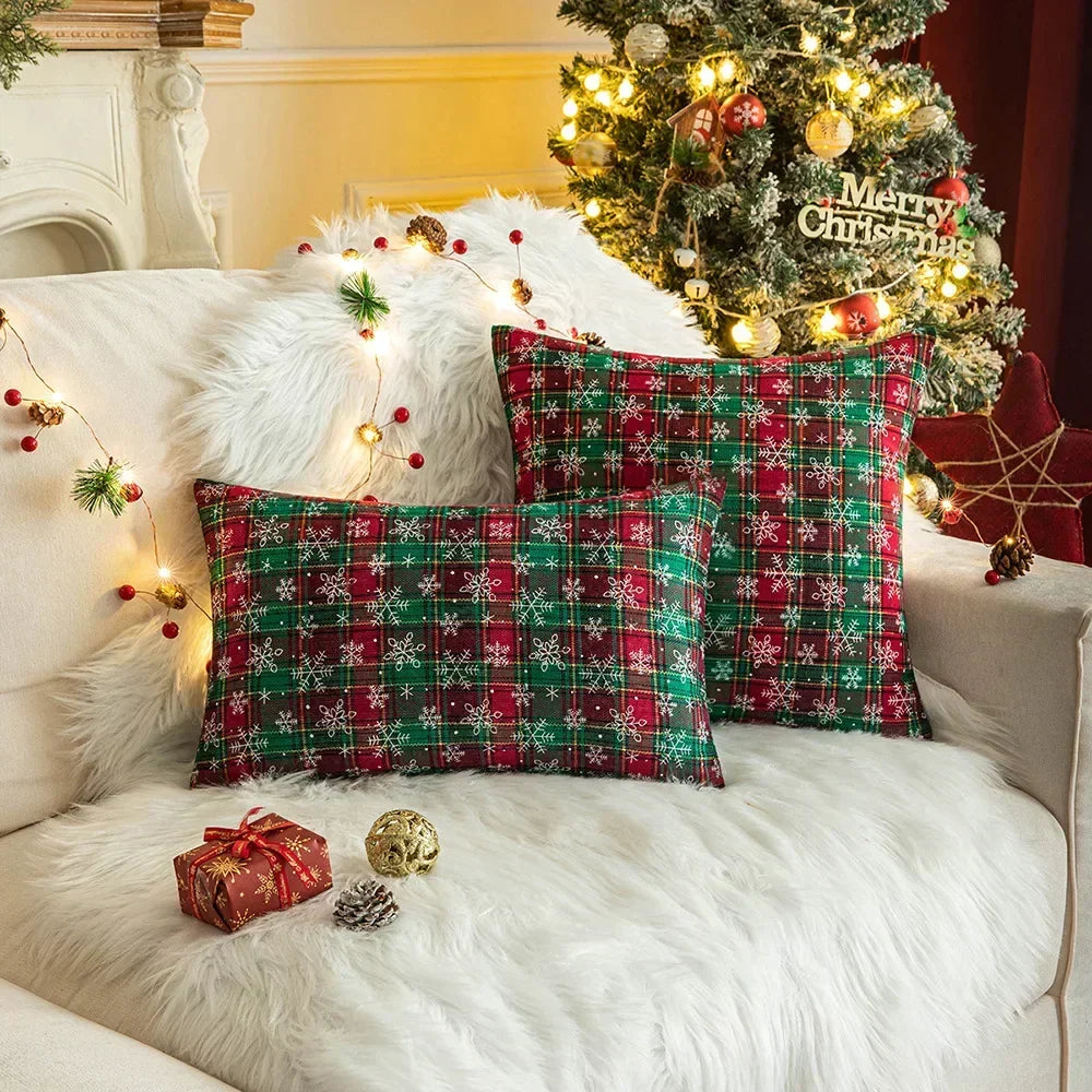 Classic Plaid Cushion Cover with Warm Christmas Atmosphere