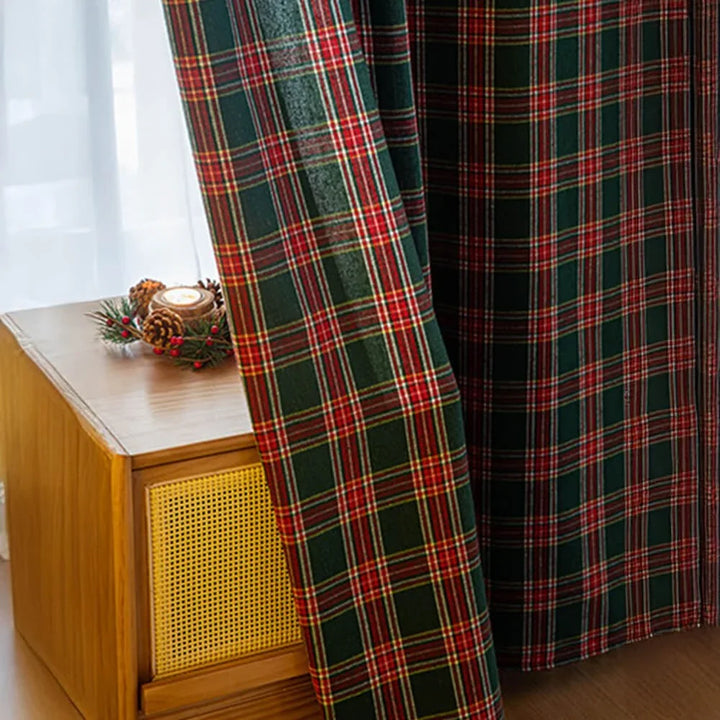 Classic Plaid Eyelet Polyester Curtains