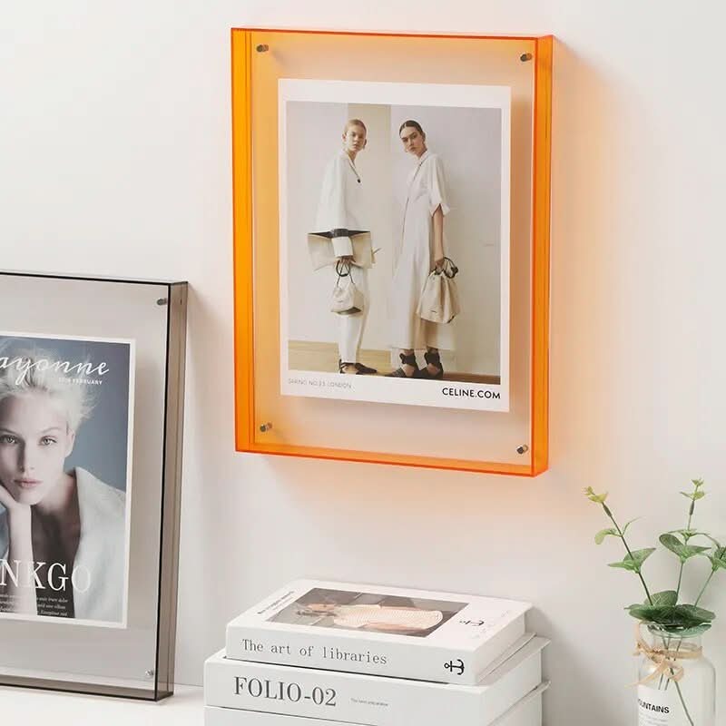 COLORFRAME - Colourful transparent acrylic photo list for vivid memories