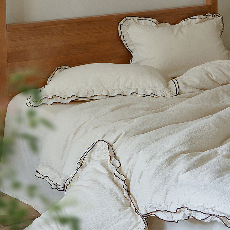 Cotton-Linen Bedding Set with Gathered Ruffle and Contrast Piping