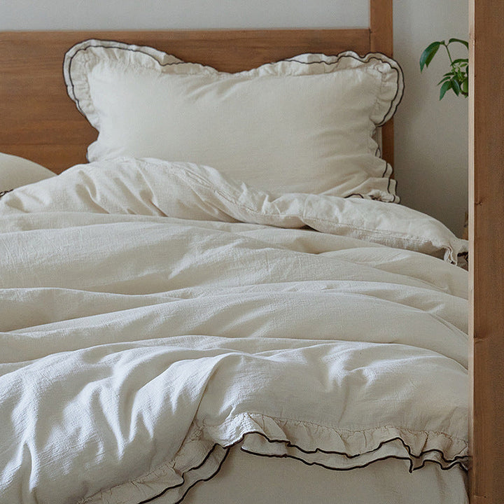 Cotton-Linen Bedding Set with Gathered Ruffle and Contrast Piping