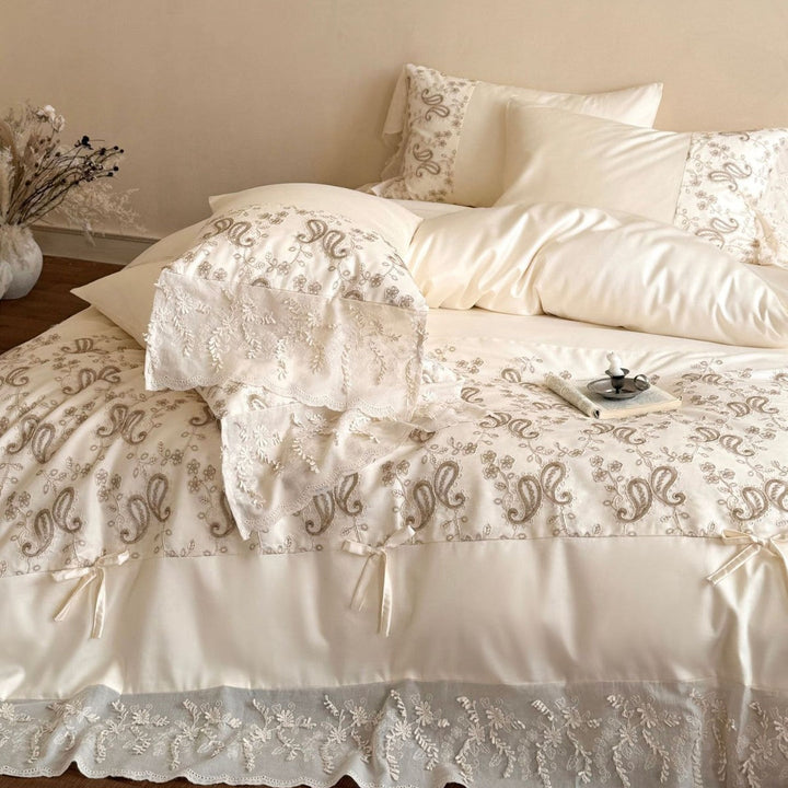 Cotton Sateen Bedding Set with Embroidery and Lace Trim
