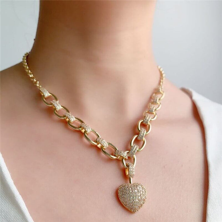 Elegant Heart-Shaped Zirconia Necklace - Stylish