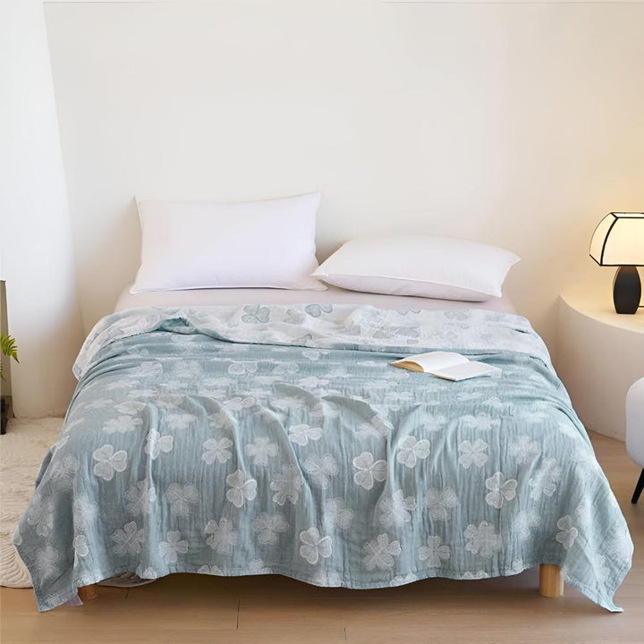 Four-Leaf Clover Cotton Blanket