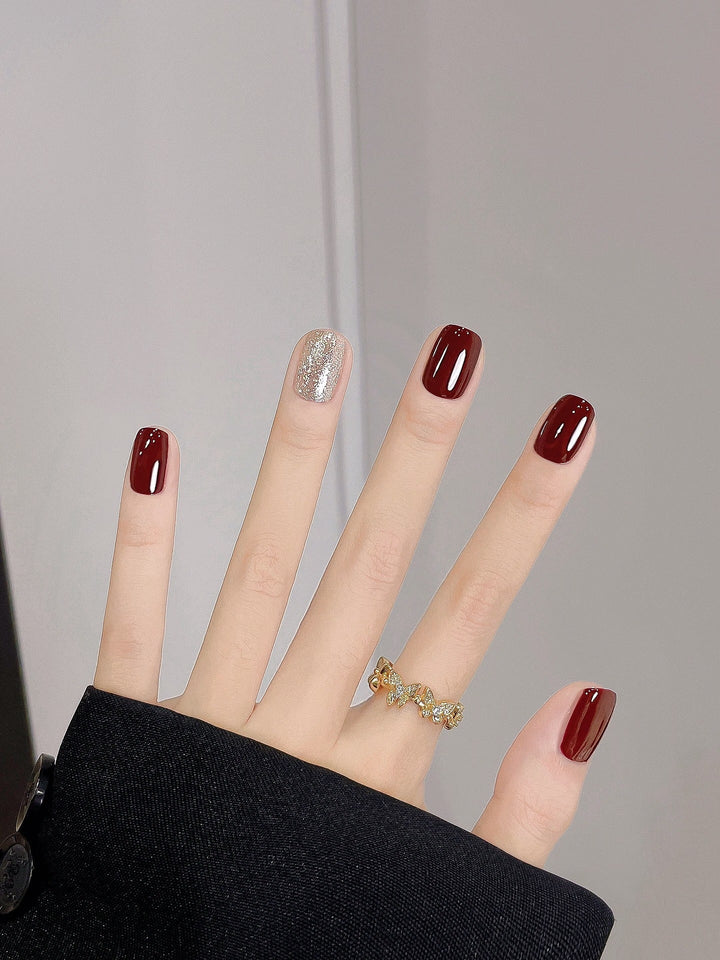 Glossy Press-On Nail Kit