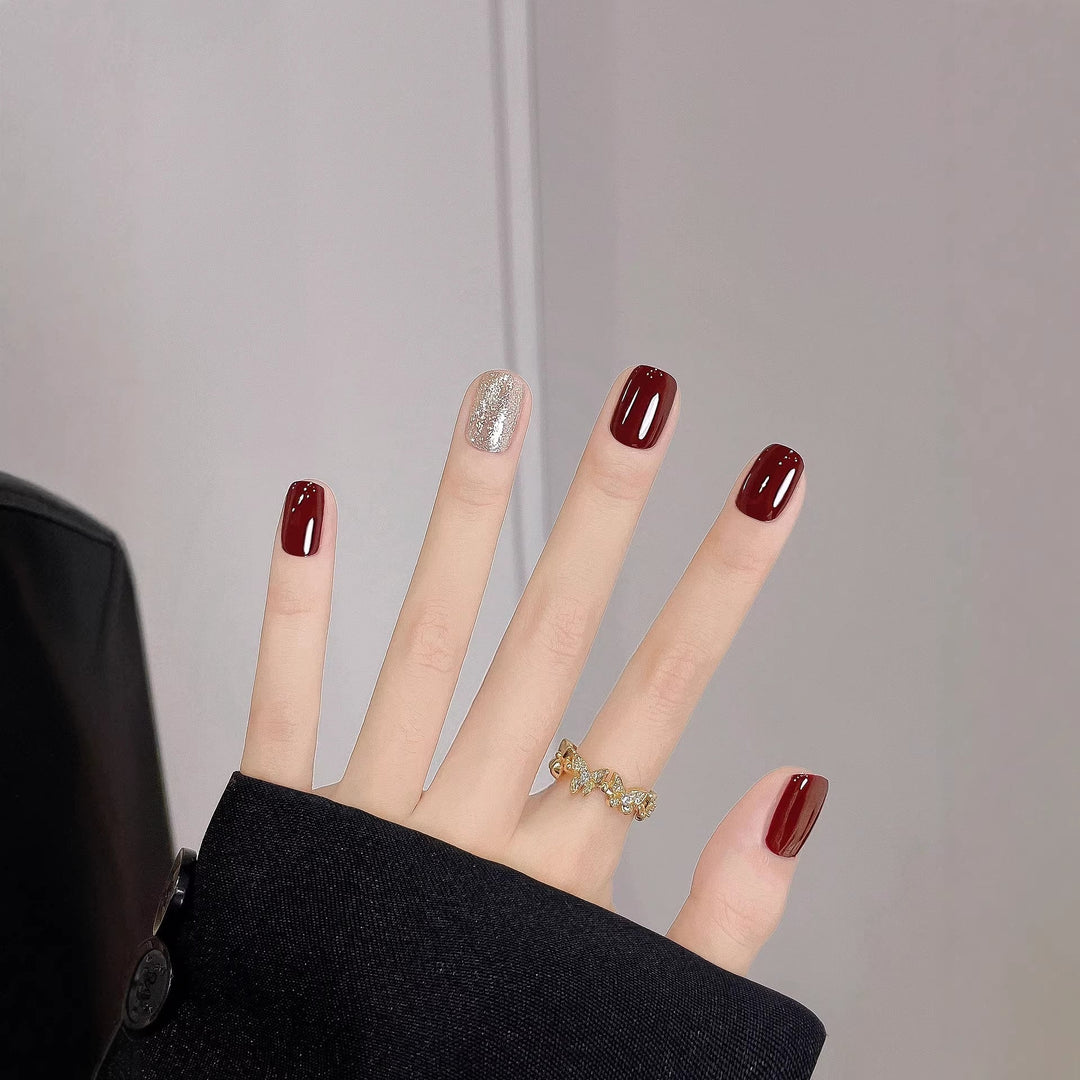 Glossy Press-On Nail Kit