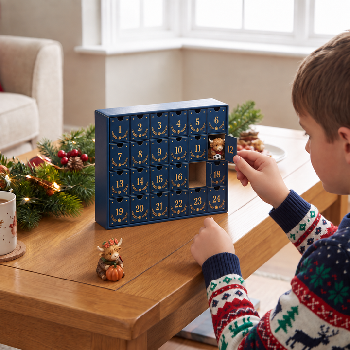 Highland Cow Advent Calendar 2026 – 24 Days Mini Figures