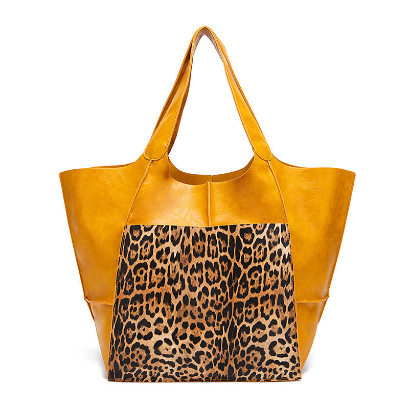 Large Retro Wave Beach Bag – Stylish and Functional