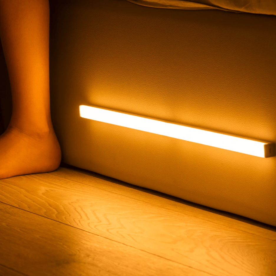 LUMISENSE BAR – Wireless LED Light Fixture with Motion Sensor &amp; USB/AAA Power Supply