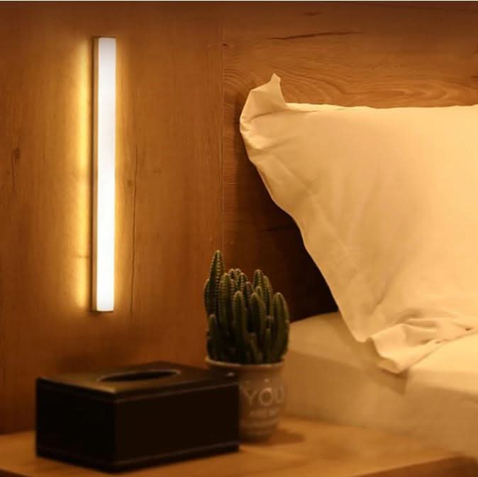 LUMISENSE BAR – Wireless LED Light Fixture with Motion Sensor &amp; USB/AAA Power Supply