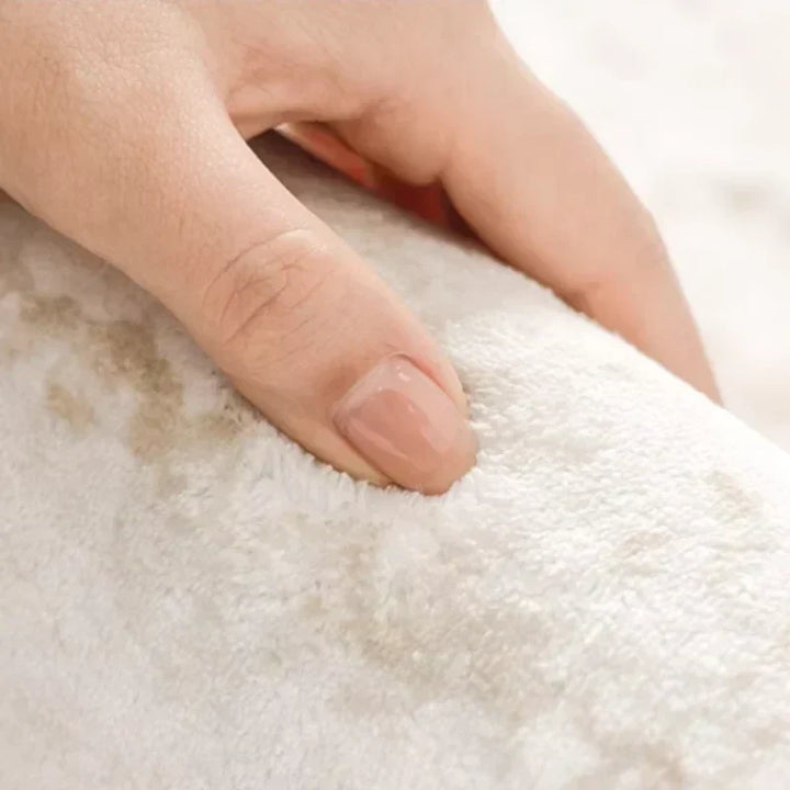 Marble Pattern Area Rug with Irregular Silhouette