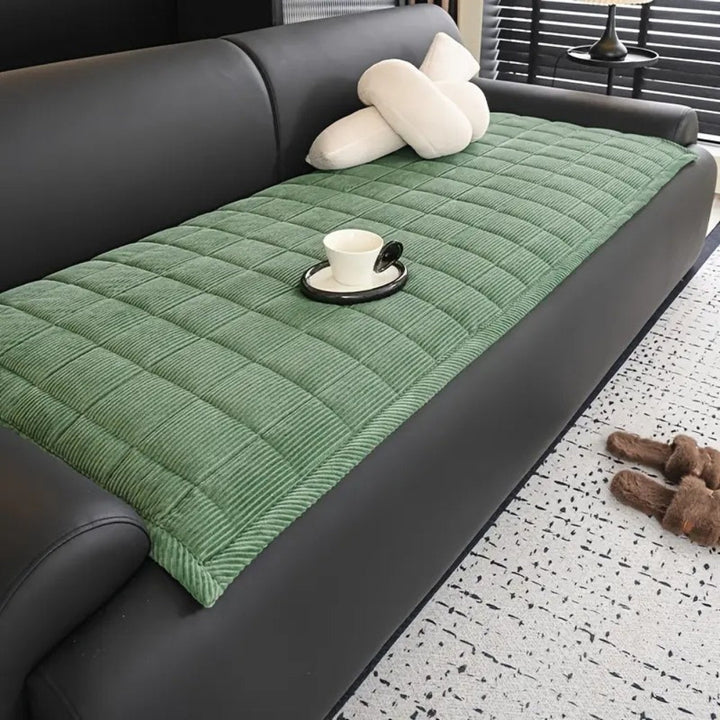Metro Line Quilted Couch Cover Mat