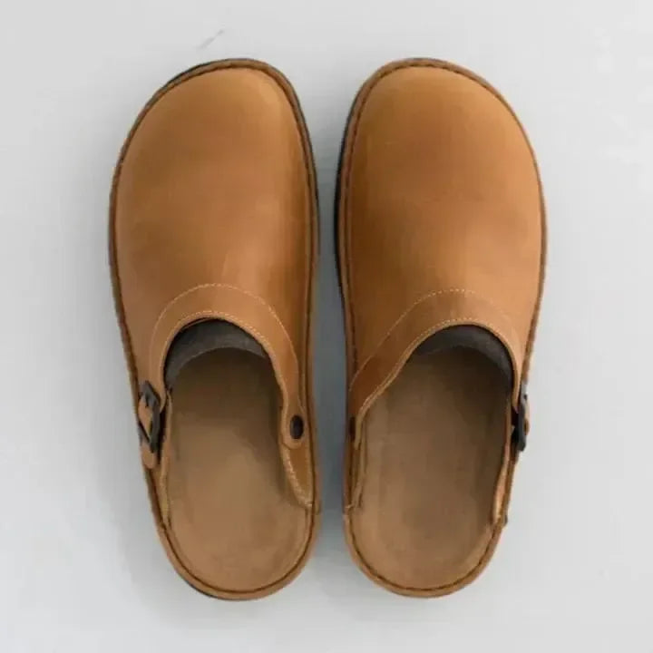 Niki | Clogs: Comfort and Style