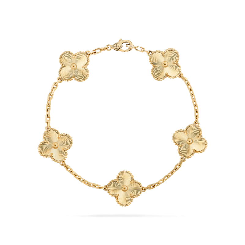 Niki | Clover Luck Bracelet | Elegant and Hypoallergenic | Adjustable