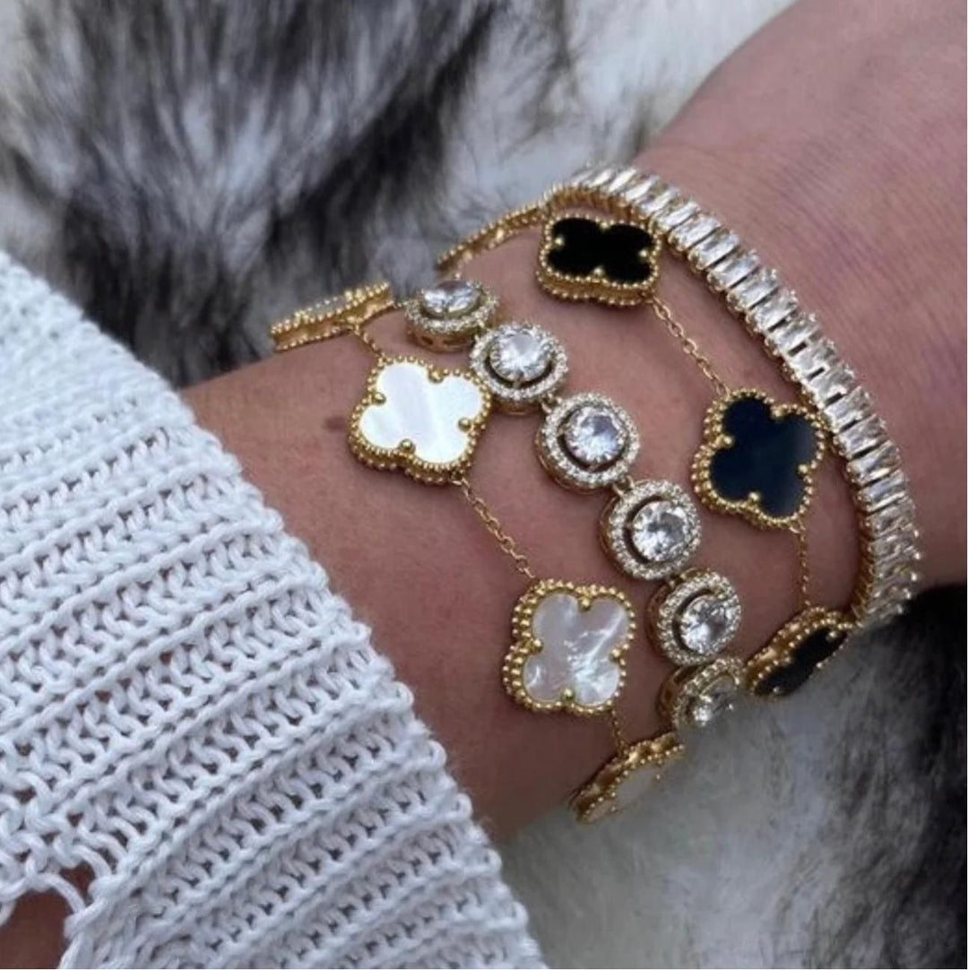 Niki | Clover Luck Bracelet | Elegant and Hypoallergenic | Adjustable