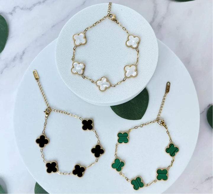 Niki | Clover Luck Bracelet | Elegant and Hypoallergenic | Adjustable