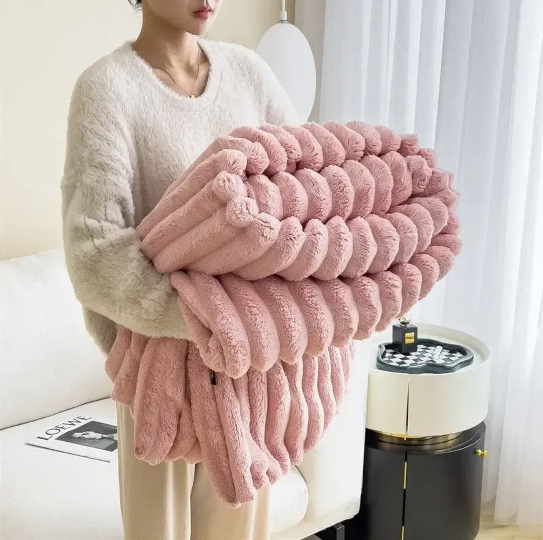 Niki | Cozy Textured Plush Blanket
