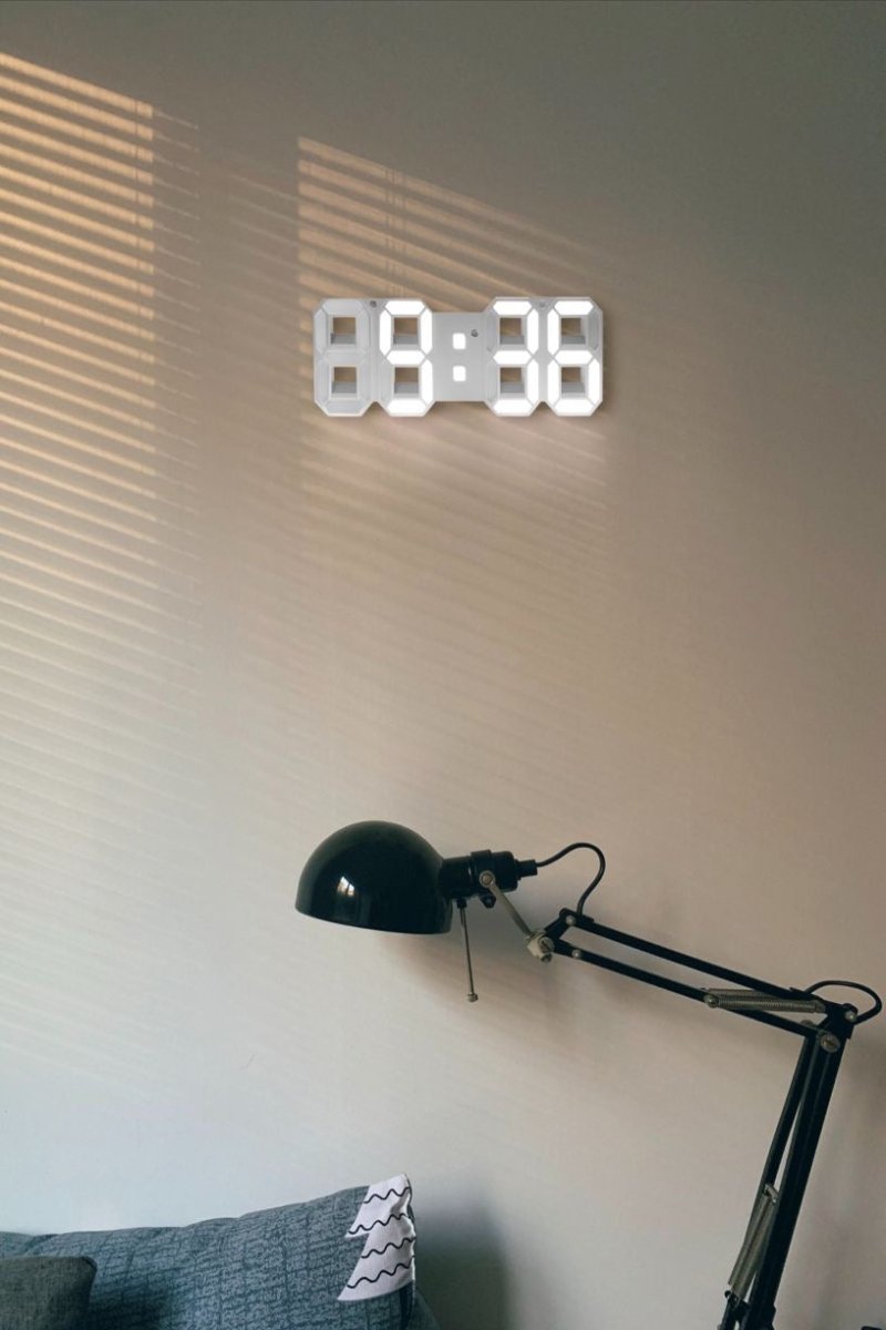 Niki | Digital 3D LED Wall Clock – Modern Design with Dimming Function and Optimal Visibility
