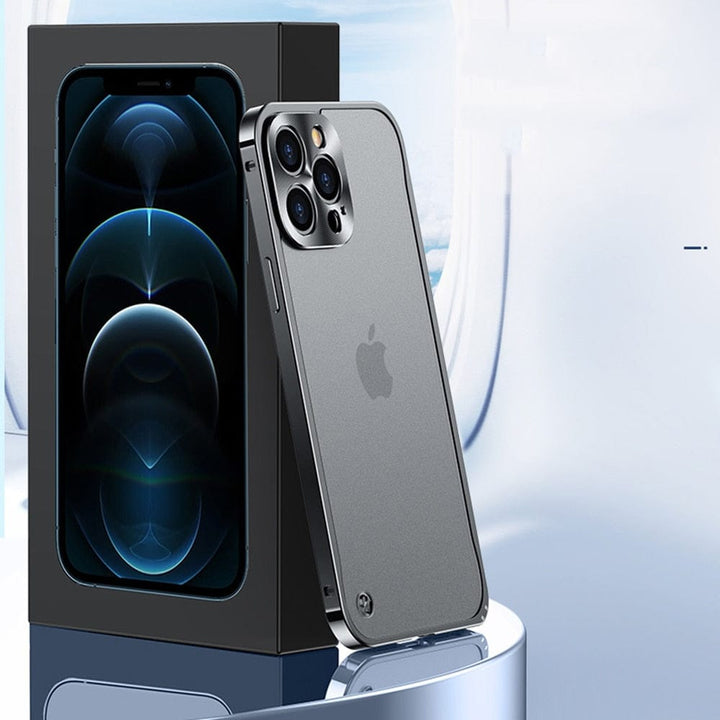 Niki iPhone Case - Robust Protection in Elegant Design
