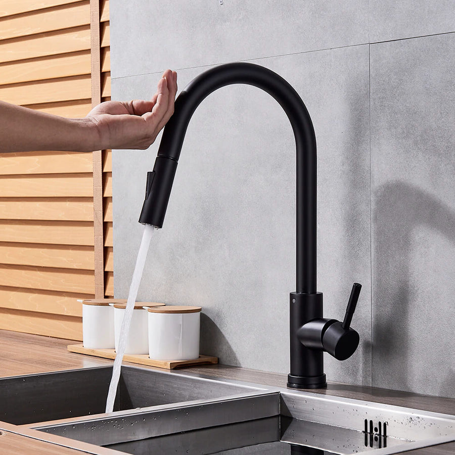 Niki | Kitchen Faucet with Motion Sensor and Pull-Out Spray Head