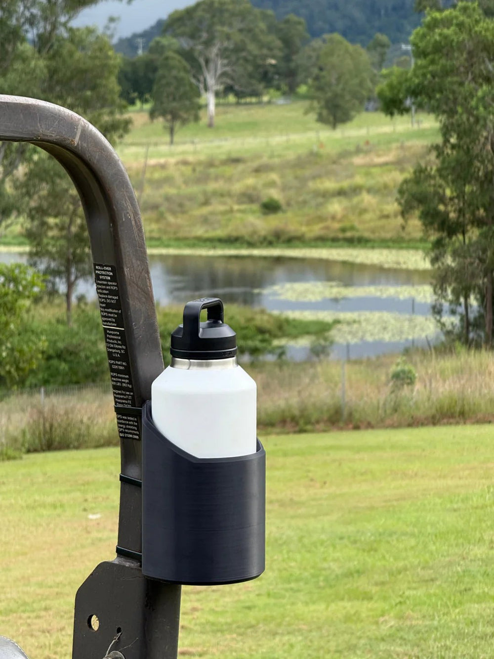 Niki | Magnetic Bottle Holder | Heavy-Duty Grip for Tools, Gym, or Garage | Non-Slip Bottle Mount