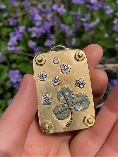 Niki | Mini Flower Press | Compact Botanical Keepsake Maker | Portable Craft Tool