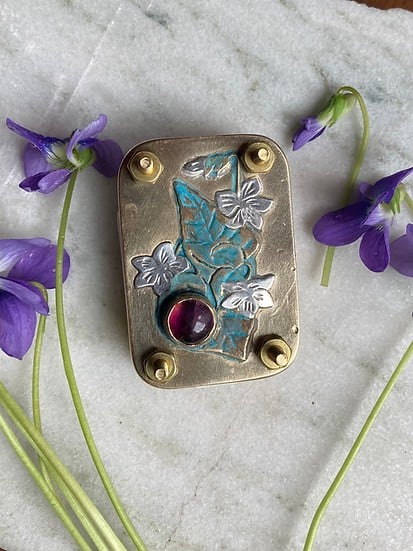 Niki | Mini Flower Press | Compact Botanical Keepsake Maker | Portable Craft Tool