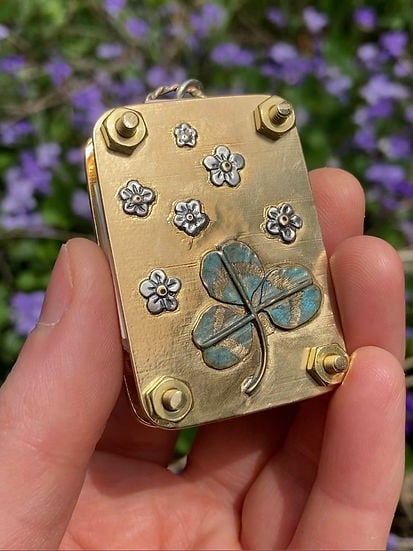 Niki | Mini Flower Press | Compact Botanical Keepsake Maker | Portable Craft Tool