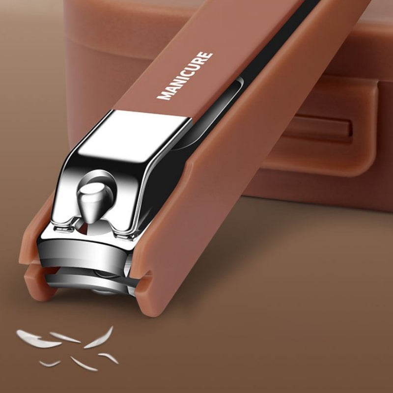Niki | Portable 7-piece manicure set with nail clippers