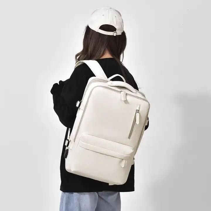 Niki | Robust adventure backpack with theft protection &amp; smart design
