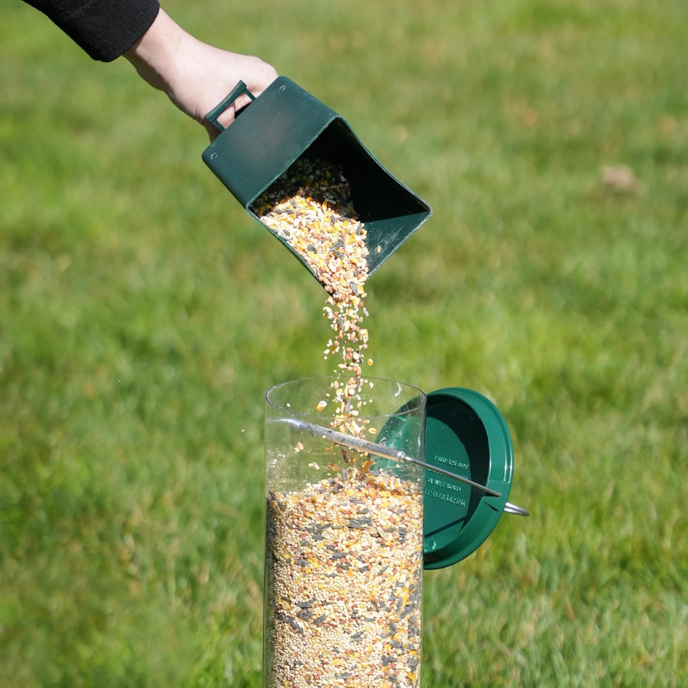 Niki | Squirrel-Resistant Bird Feeder with Multiple Feeding Ports