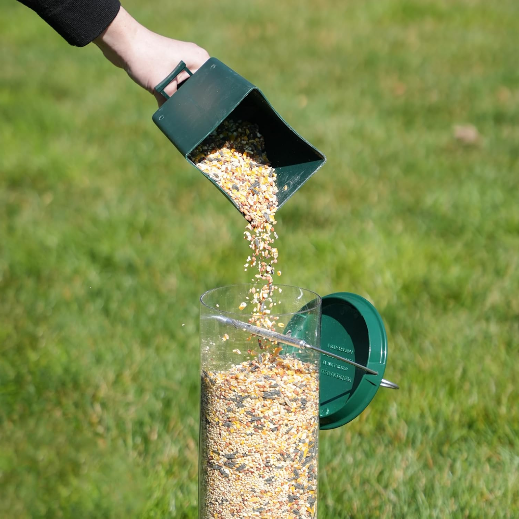 Niki | Squirrel-Resistant Bird Feeder with Multiple Feeding Ports