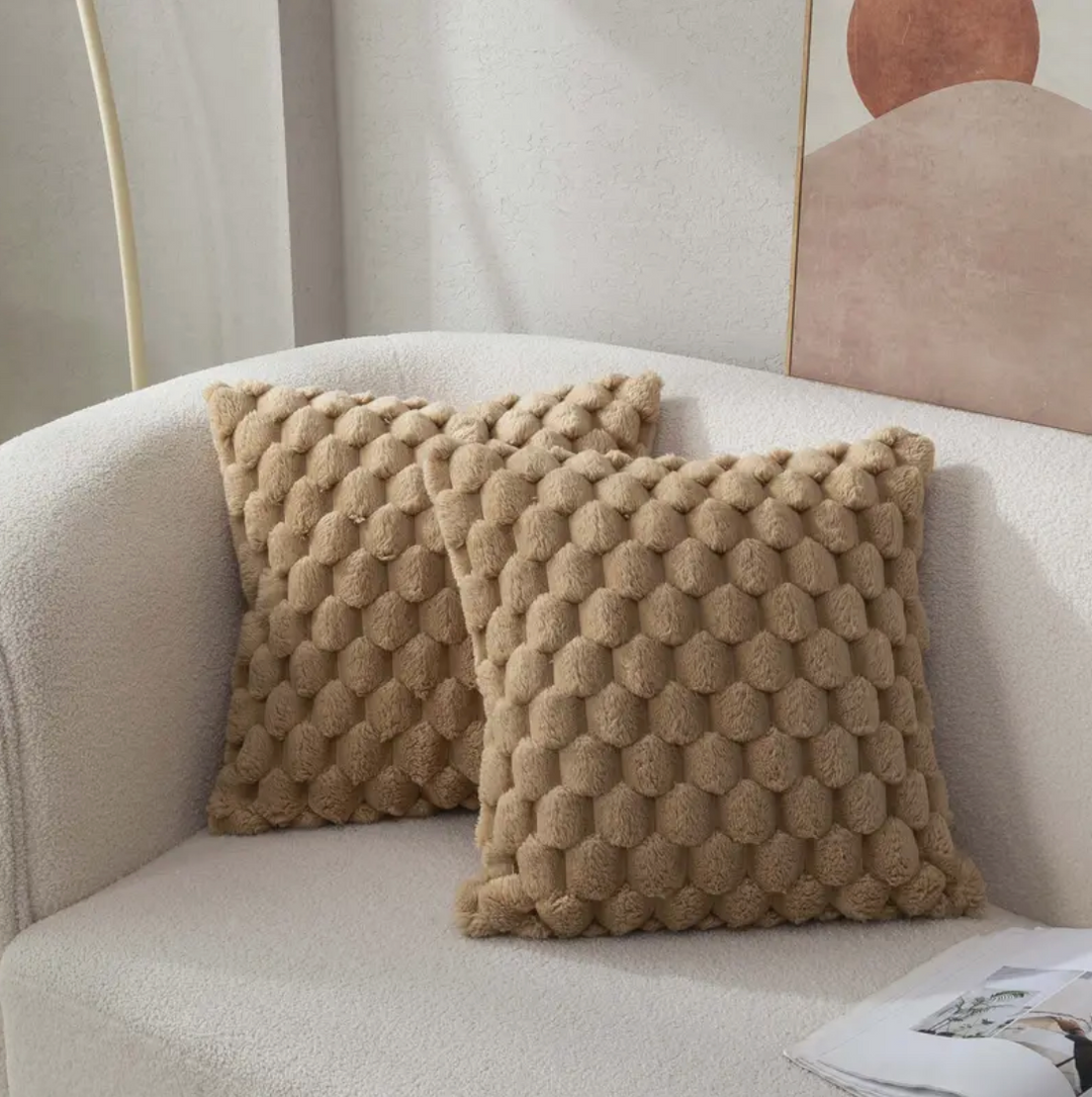 Niki | Textured Faux Fur Throw Pillow