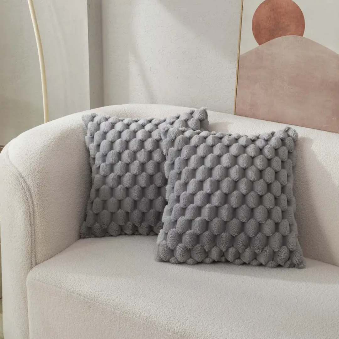 Niki | Textured Faux Fur Throw Pillow