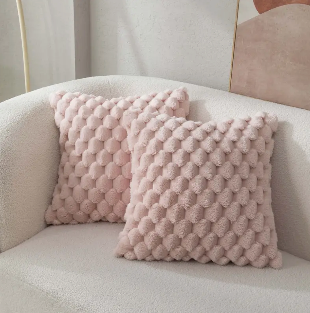 Niki | Textured Faux Fur Throw Pillow