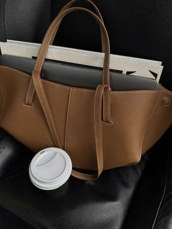 Niki | Voss – Vintage leather shoulder bag for women | Spacious, elegant and timeless design