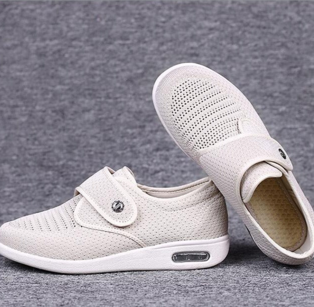 Niki | Women's Diabetic Comfort Shoes with Hook-and-Loop Strap