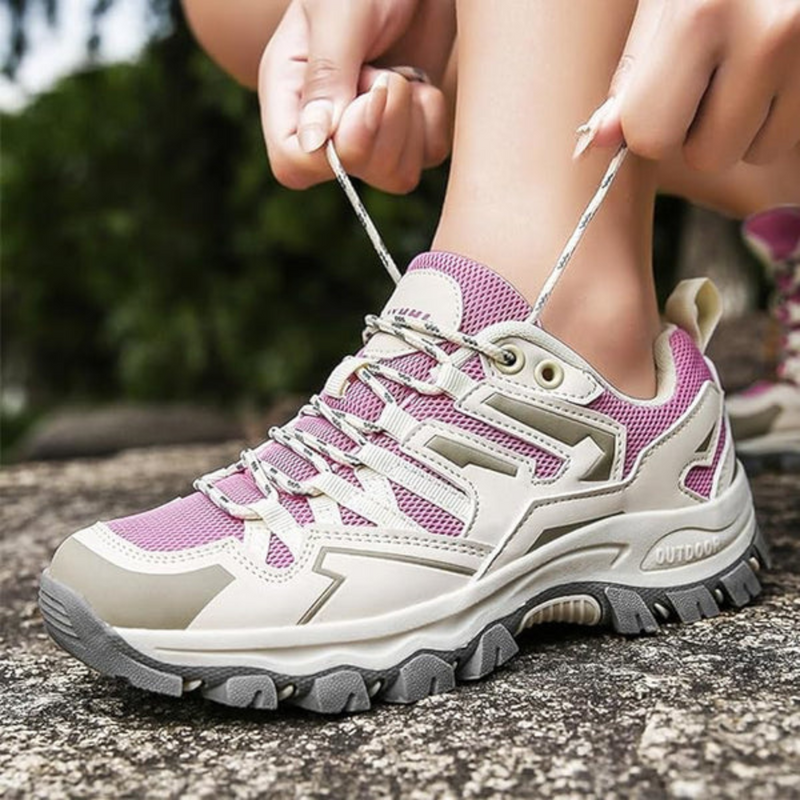 Niki | Women's Hiking Shoes with Enhanced Grip