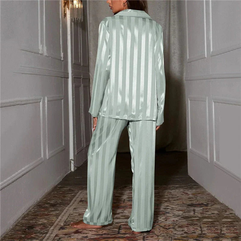 Niki | Women&