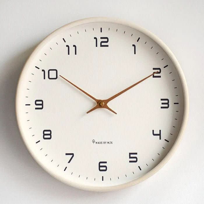 NORDICTIMBER – Modern Solid Wood Wall Clock in Brown &amp; Cream