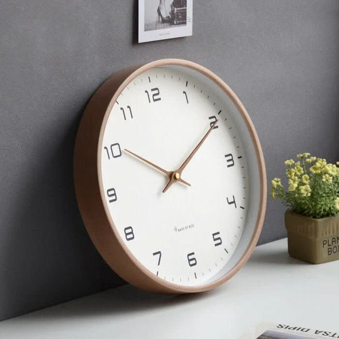 NORDICTIMBER – Modern Solid Wood Wall Clock in Brown &amp; Cream