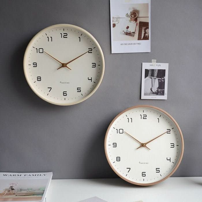NORDICTIMBER – Modern Solid Wood Wall Clock in Brown &amp; Cream