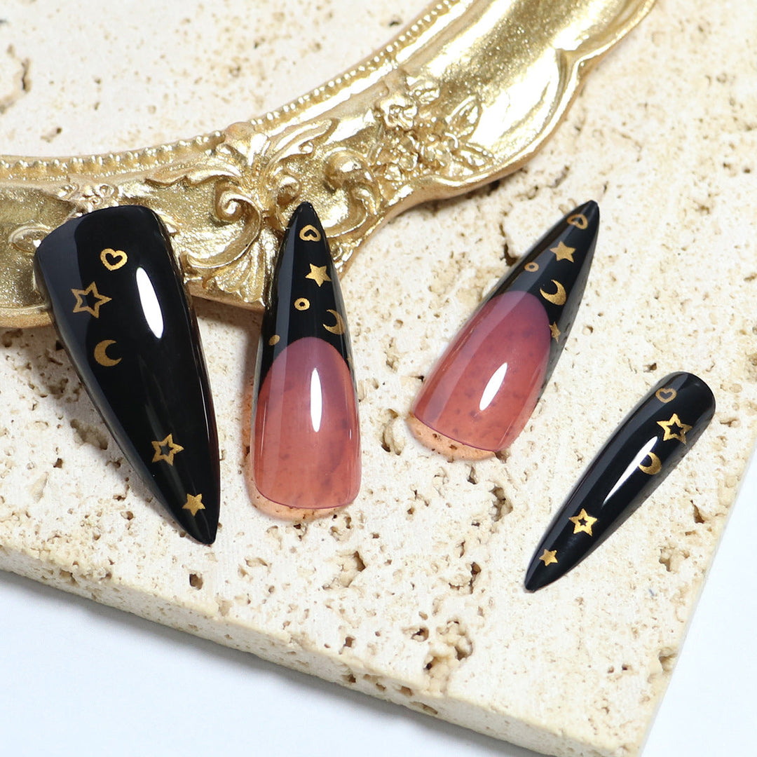 Press-On Nail Art