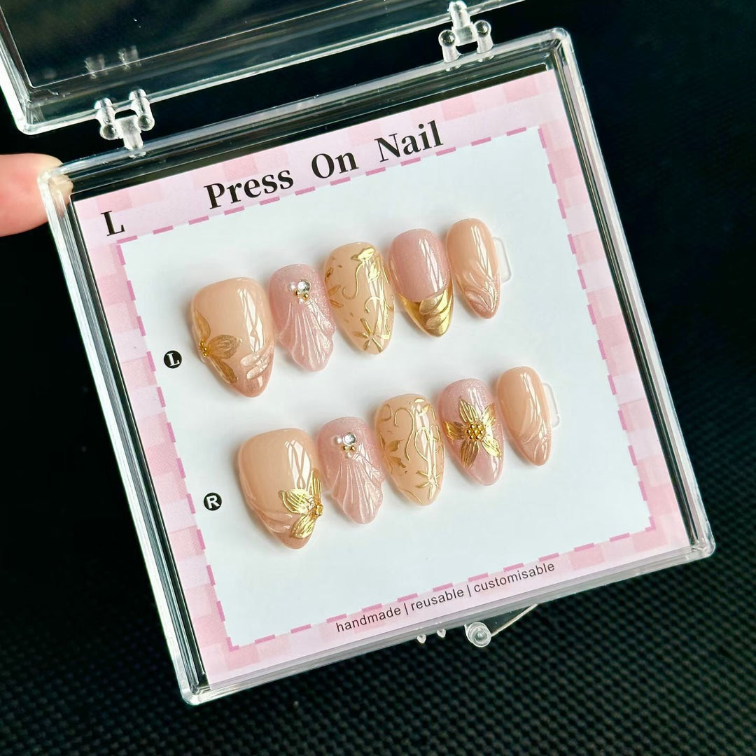 Reusable Floral Press-On Nail Set with Decorative Gold Accents